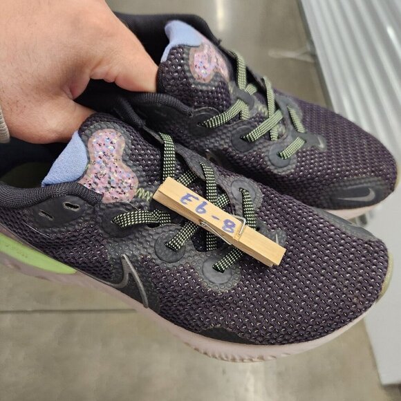 Nike Women's Gray and Pink Running Shoes - Picture 10 of 10